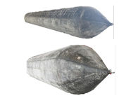 El flotador natural de la elevación del barco de goma empaqueta forma cilíndrica de los sacos hinchables del salvamento marino