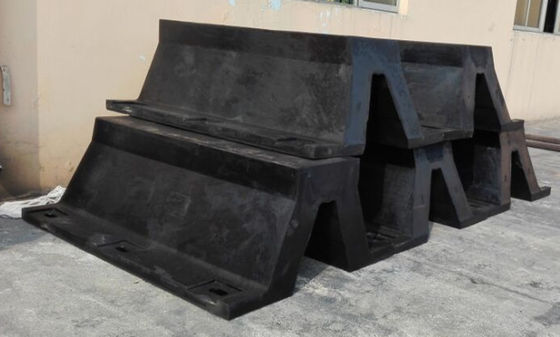 Fender de caucho de muelle es la opción perfecta para una protección marina duradera