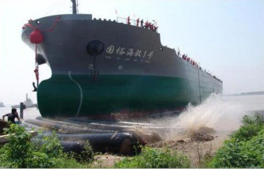 Las bolsas de aire hechas en China para lanzar barcos