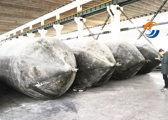 Los airbags neumáticos de lanzamiento marítimo son componentes esenciales para el lanzamiento y el remolque de buques.
