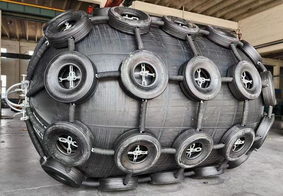 Fender marítimo neumático que garantiza la seguridad del buque y del muelle con una elasticidad excepcional